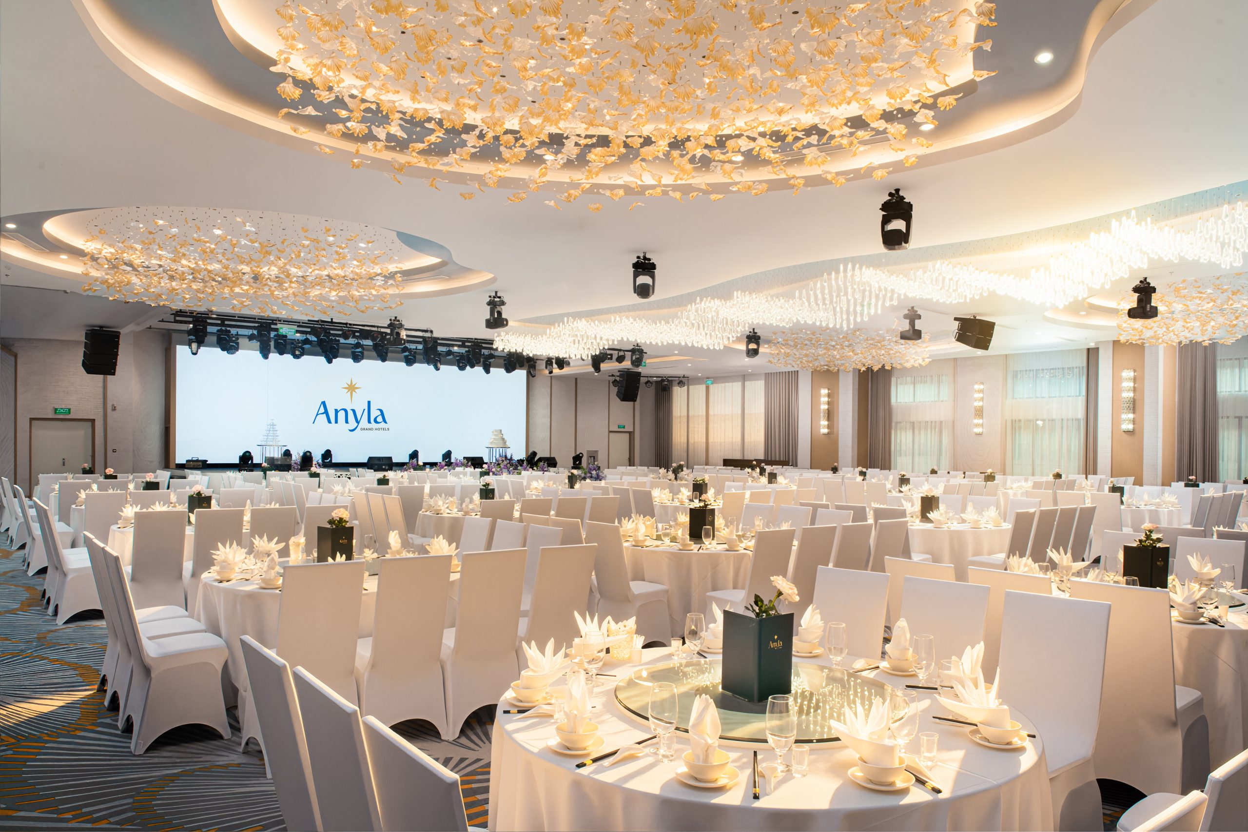 Anyla Grand Hotels